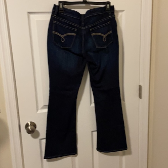 EUC like new women’s dark bootcut jeans - Picture 3 of 4